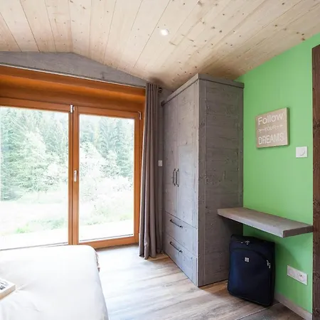Chalet De L'ours Canadien Chalet