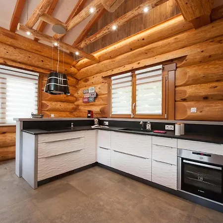 Chalet De L'ours Canadien *